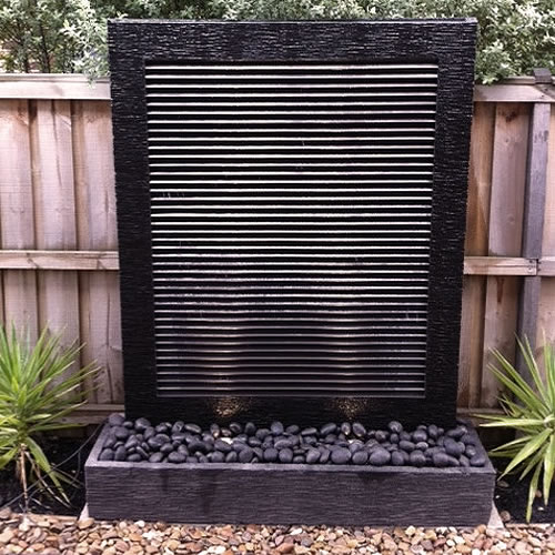 Water Wall – Black Louver