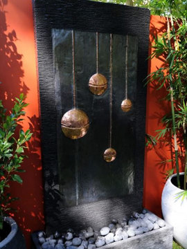 Water Wall – Bocci Balls